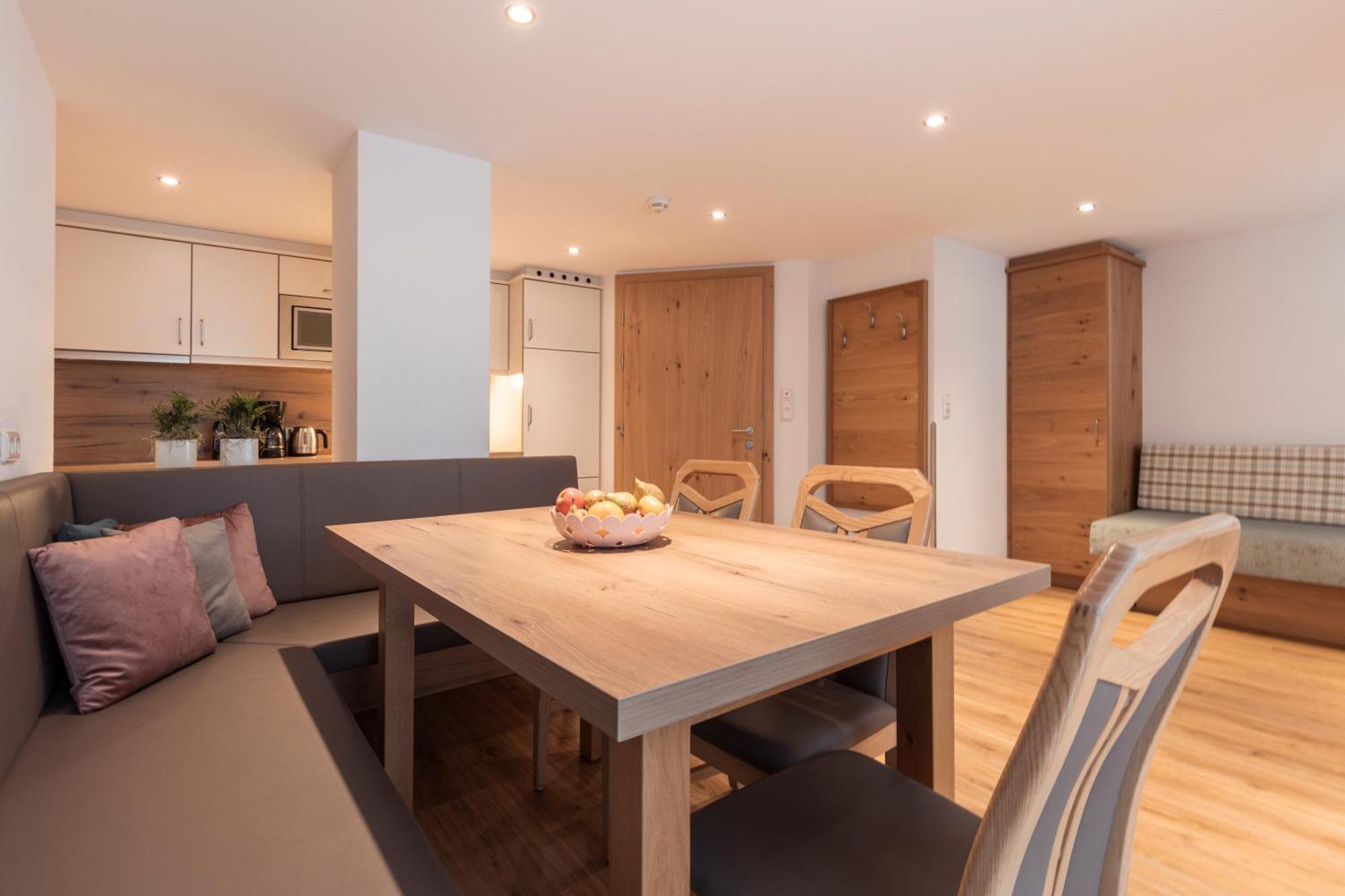 Schmid Rooms & Apartments Ischgl Bagian luar foto