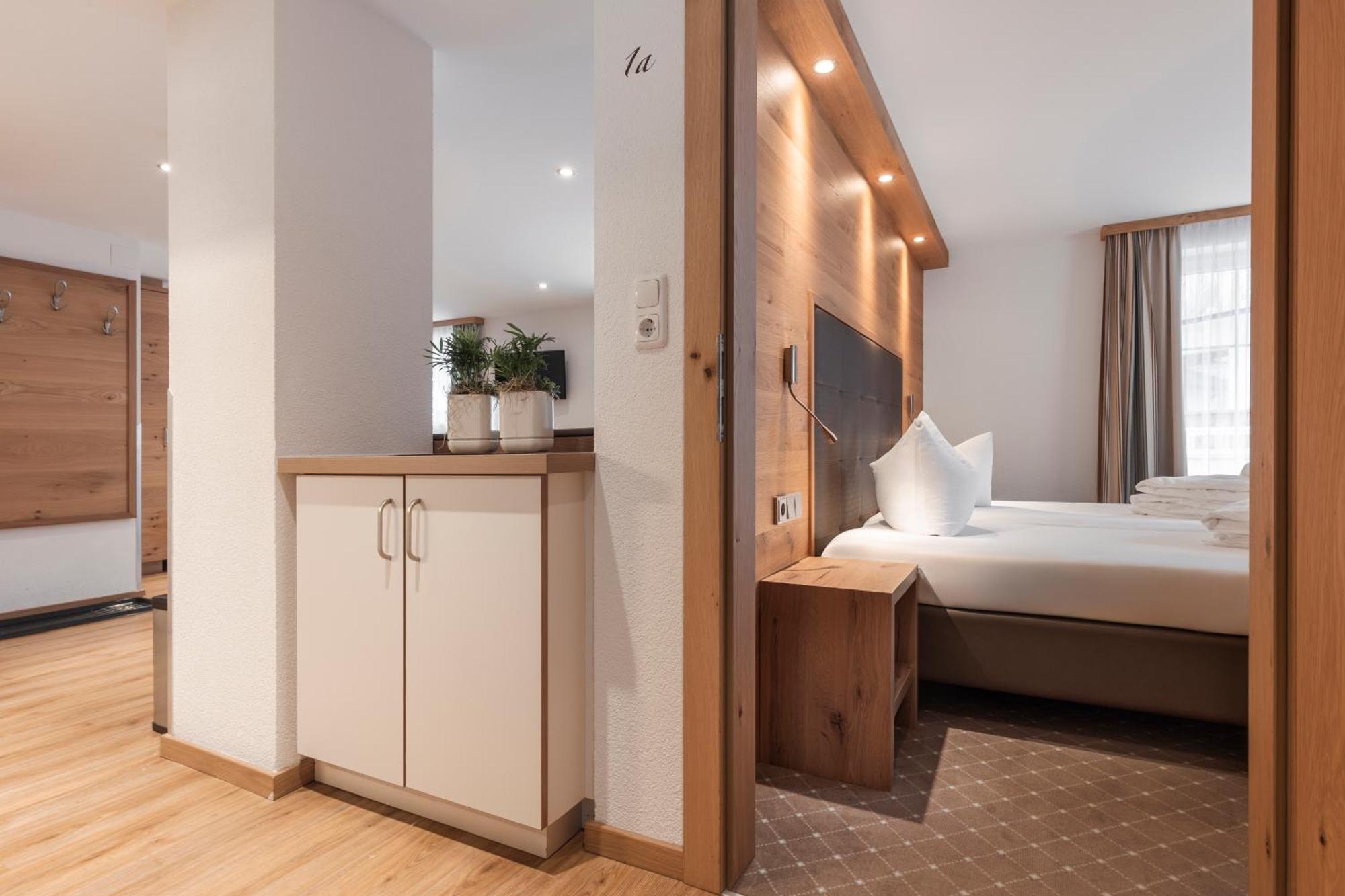 Schmid Rooms & Apartments Ischgl Bagian luar foto