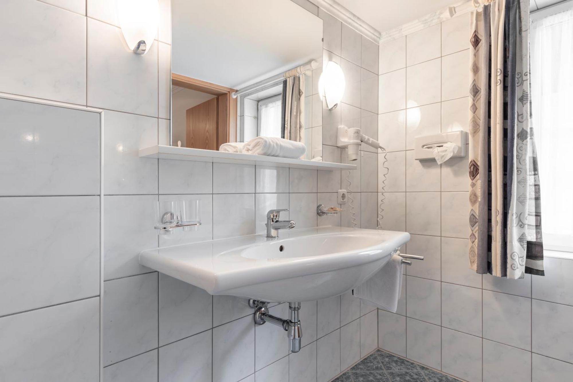 Schmid Rooms & Apartments Ischgl Bagian luar foto